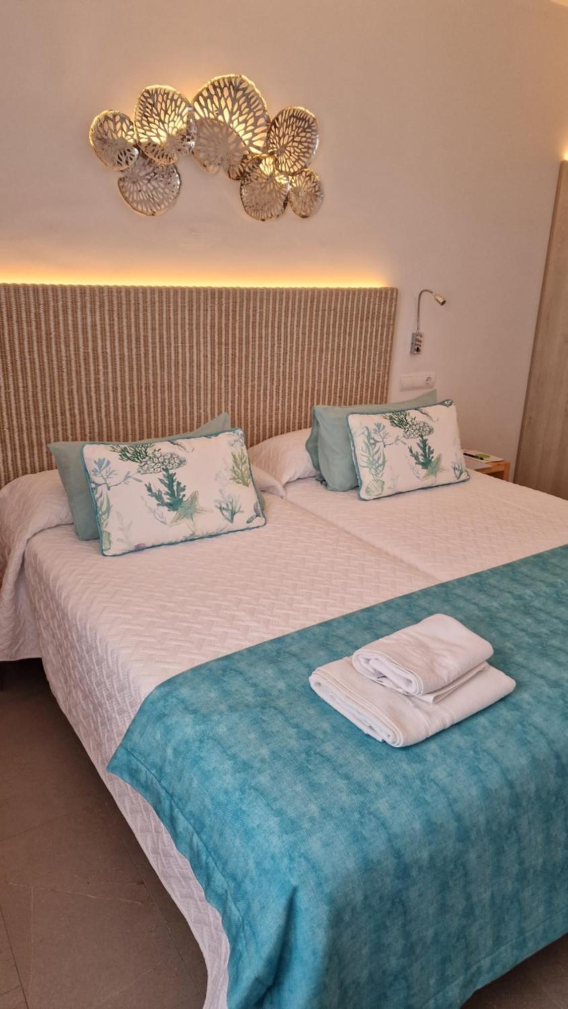 Apartamentos Costamar II Es Pujols Εξωτερικό φωτογραφία