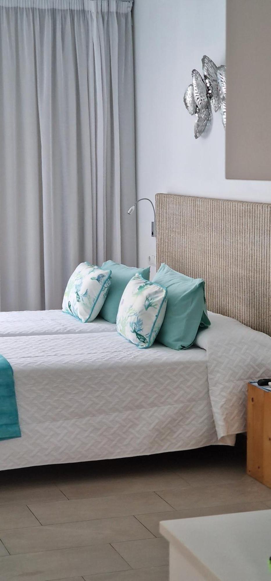 Apartamentos Costamar II Es Pujols Εξωτερικό φωτογραφία