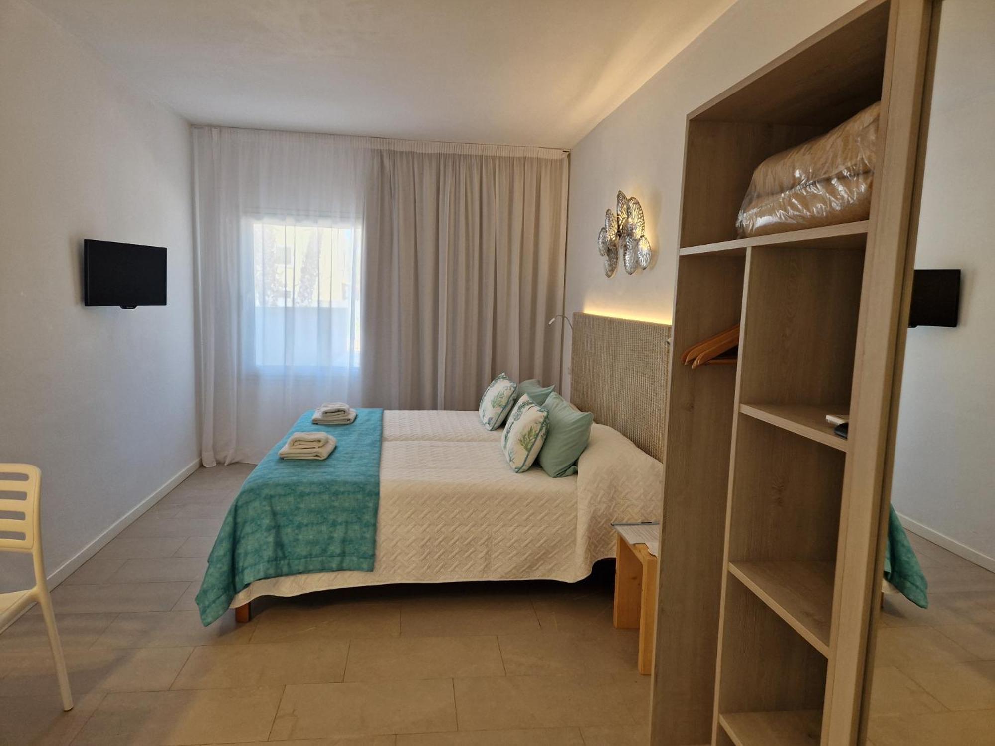 Apartamentos Costamar II Es Pujols Εξωτερικό φωτογραφία